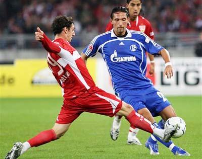 场均传球成 场均传球成